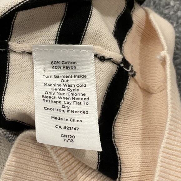 Talbots Woman’s Petites Floral  Cream Cotton Blend Sweater Cardigan Size 3XP - Picture 9 of 10